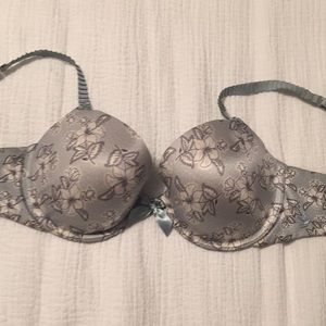 Ella style aerie bra